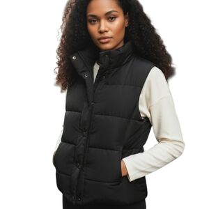 Bundle 6 Items Sz.M 1Vest, 2 Pants, 3 Tops EUC.